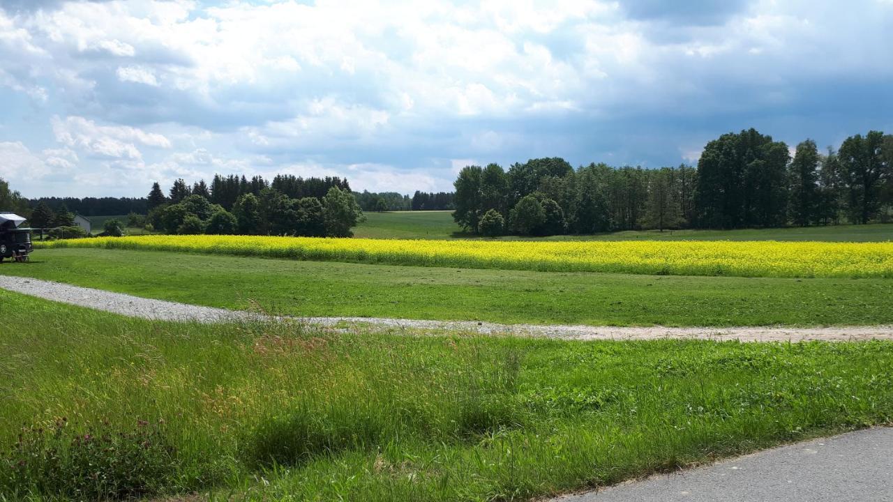 Готель Autark-Camp Gleis A. Durrhennersdorf Екстер'єр фото